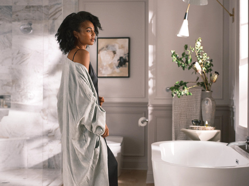 Moen Doux Pivoting Toilet Paper Holder