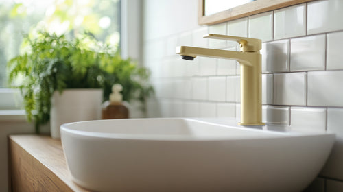 Baril Single-hole lavatory faucet, drain not included