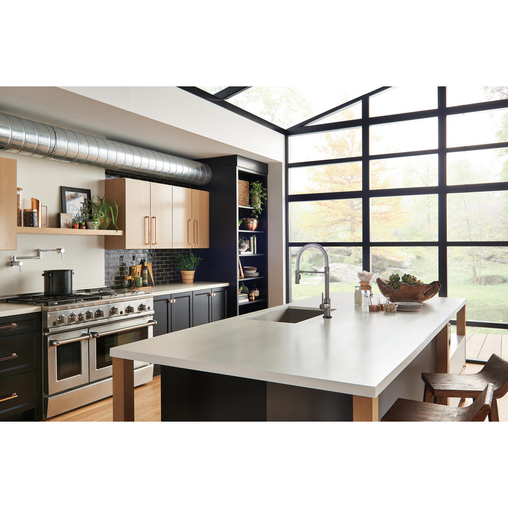 DELTA Contemporary Pot Filler