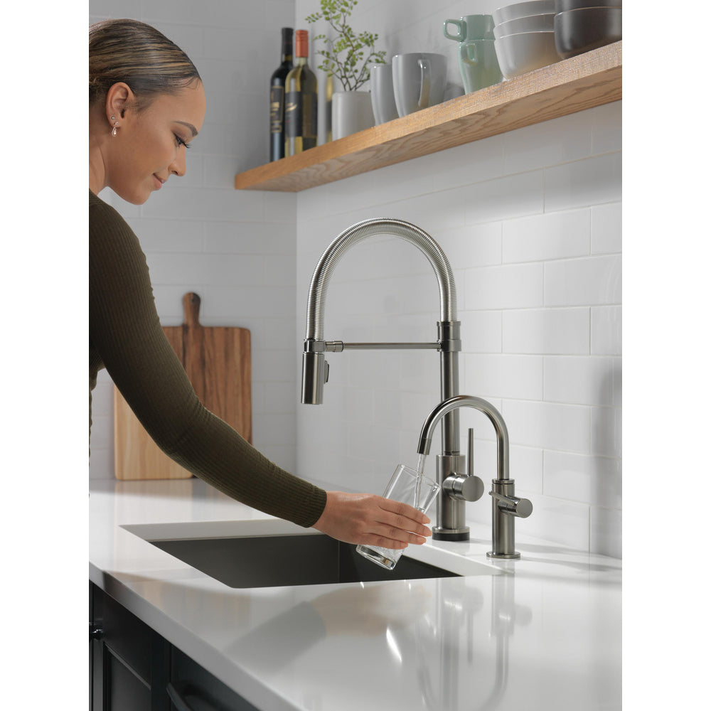 DELTA® Contemporary Round Beverage Faucet