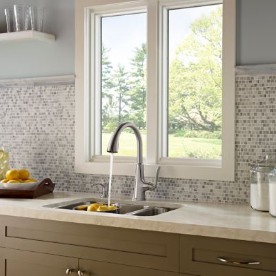 Pasadena 1-Handle Pull-Down Kitchen Faucet 1-Handle Pull-Down Kitchen Faucet