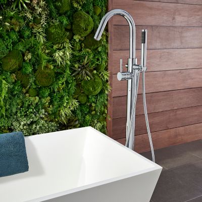 Modern Free-Standing Tub Filler Free-Standing Tub Filler