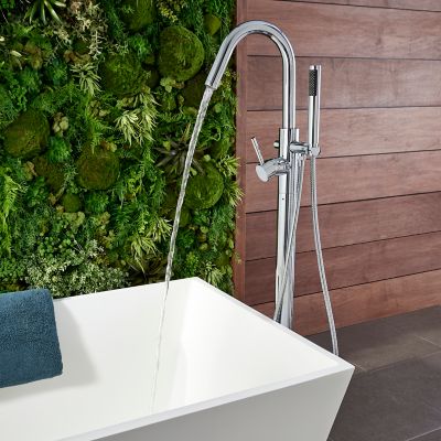 Modern Free-Standing Tub Filler Free-Standing Tub Filler