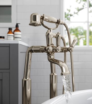 Pfister Free-Standing Tub Filler Free-Standing Tub Filler