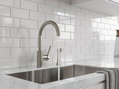 Solo 1-Handle Kitchen Faucet 1-Handle Kitchen Faucet