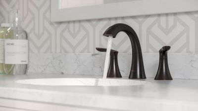 Weller 2-Handle 8" Widespread Bathroom Faucet 2-Handle 8" Widespread Bathroom Faucet