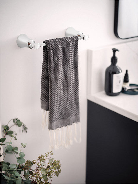 Moen Flara Hand Towel Bar